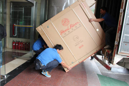 蛟河钢琴贵重工艺品无忧运